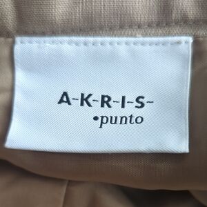 Akris Punto Beige Belted Waist Skirt